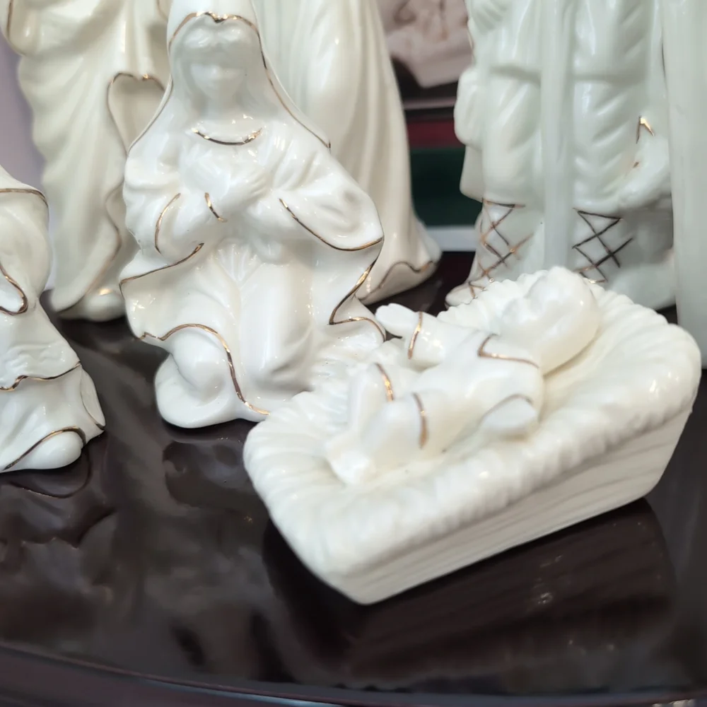 Holiday Lane Vtg 2003 9 Piece Nativity Set Glazed Jade Porcelain 24K Accents NIB